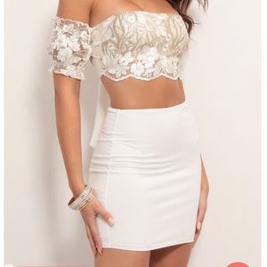 NWOT Lucy in the sky ivory lace full set